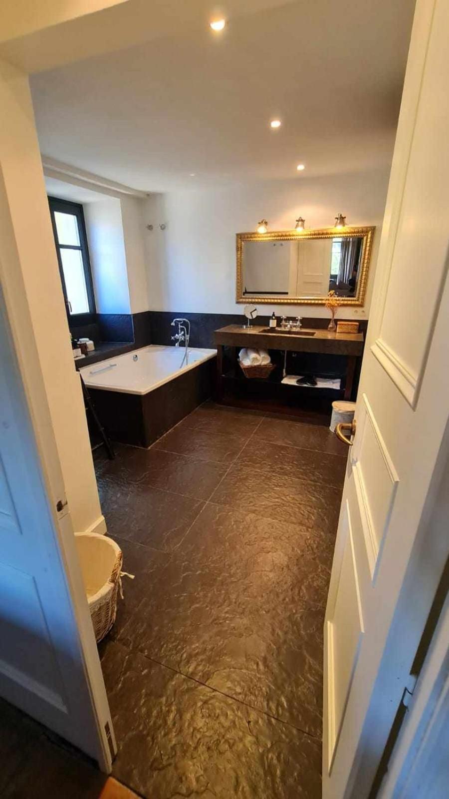 Le Chateau Brangoly (Adults Only) Enveitg Room photo